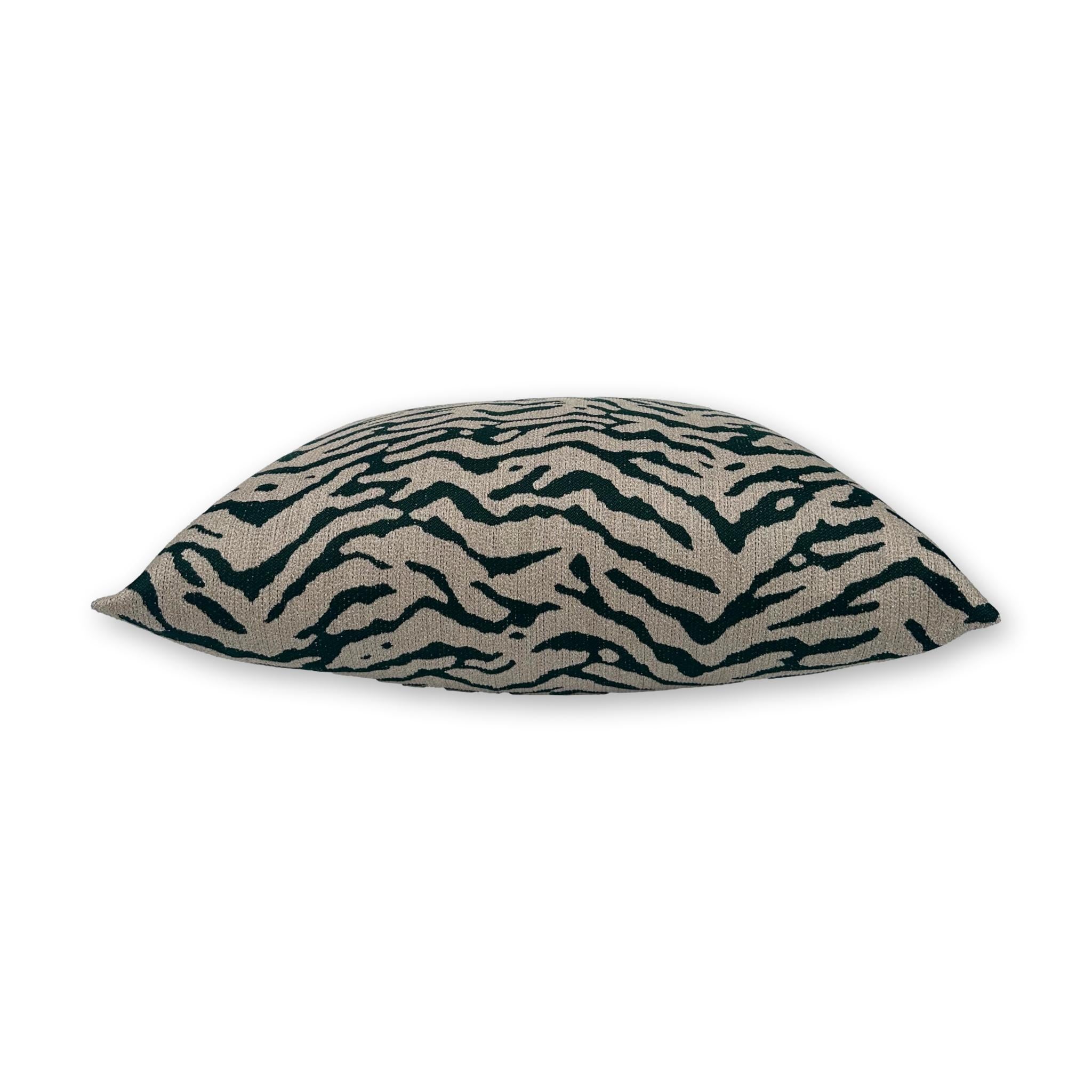 Lounge Back - Panthera Ivy