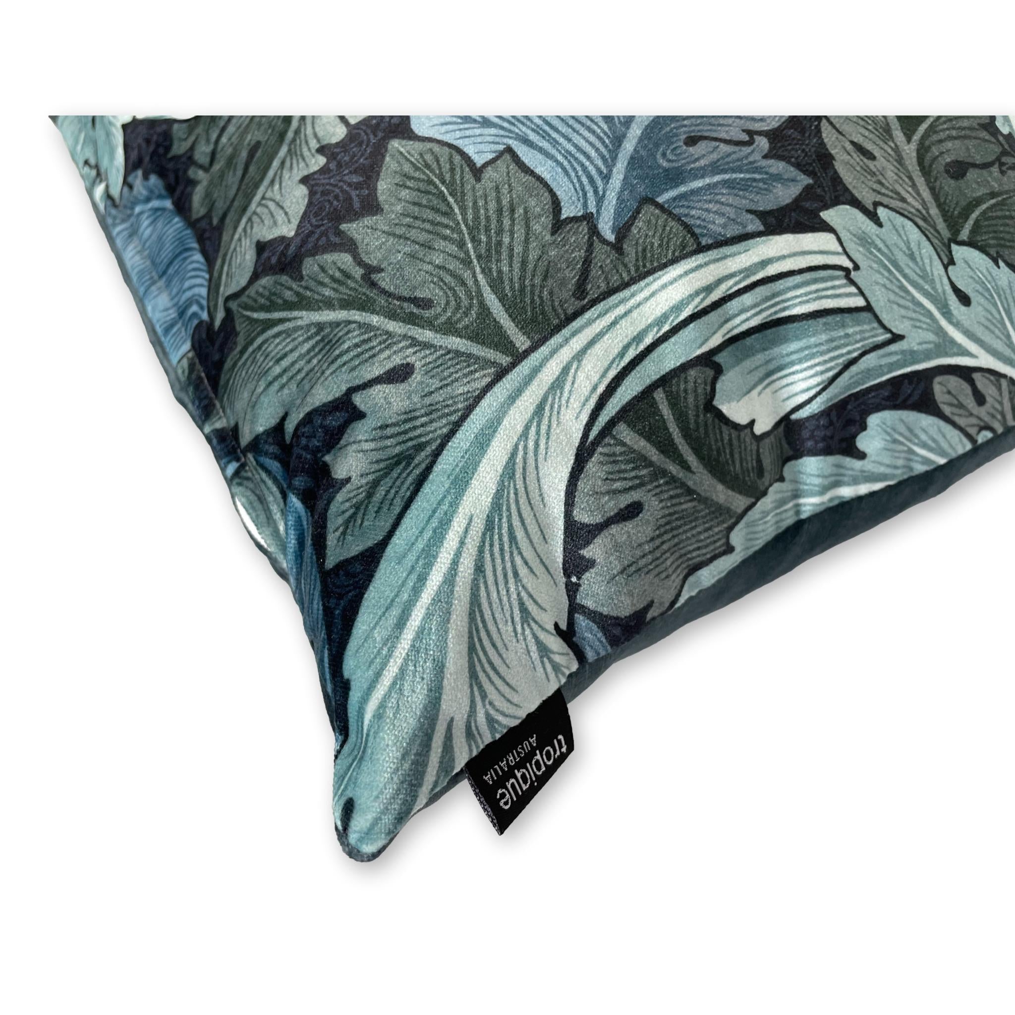 Acanthus Velvet in Indigo