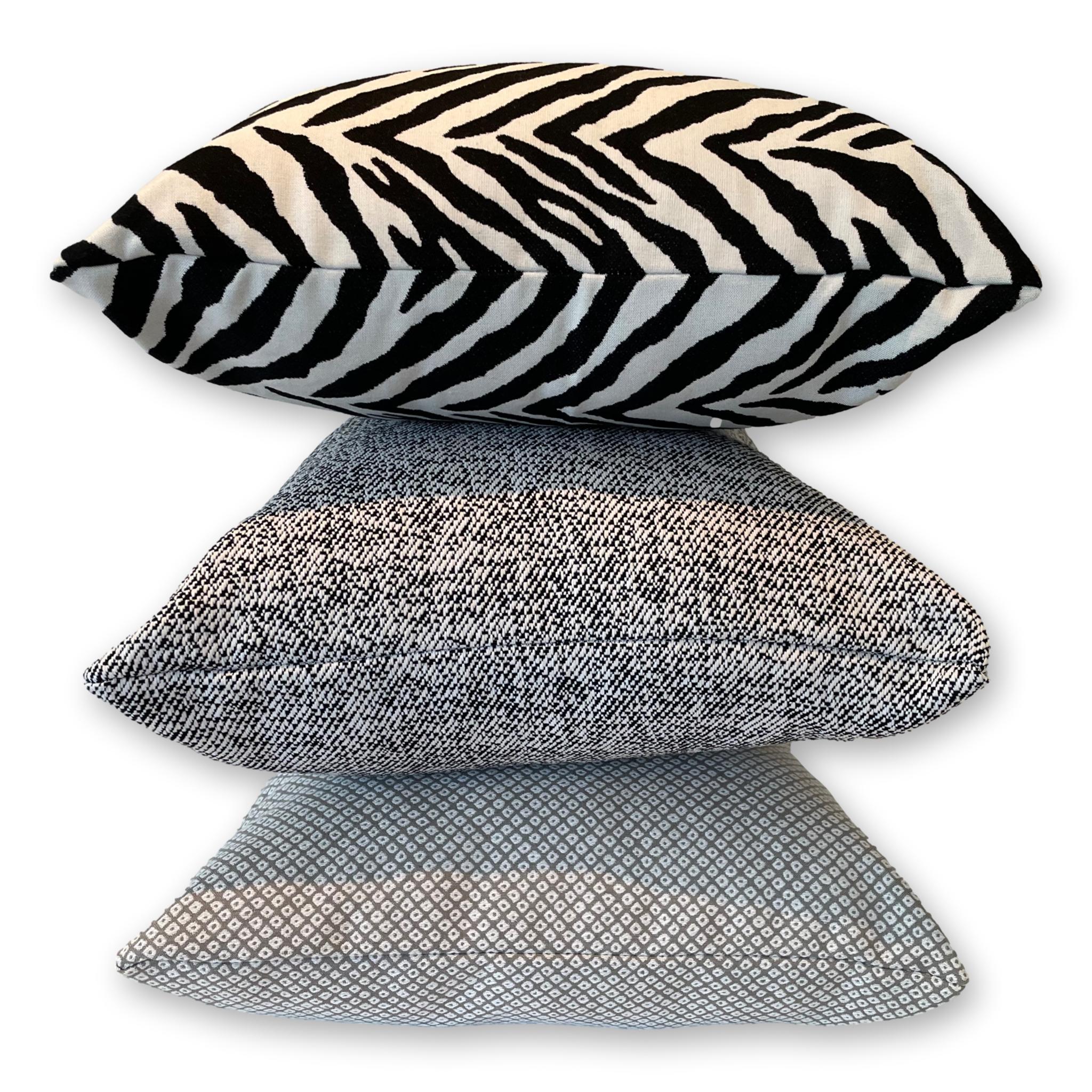 Lounge Back - Tanami Onyx