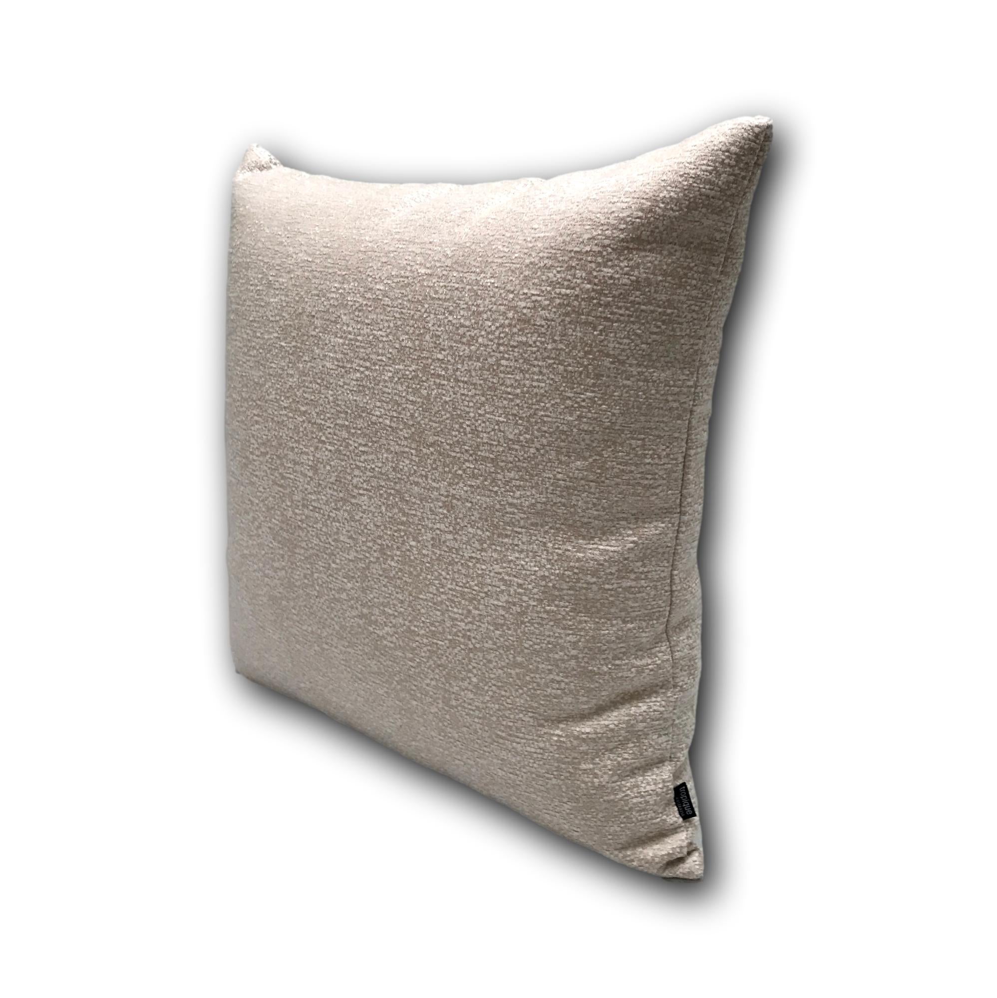 Outdoor Boucle Shell