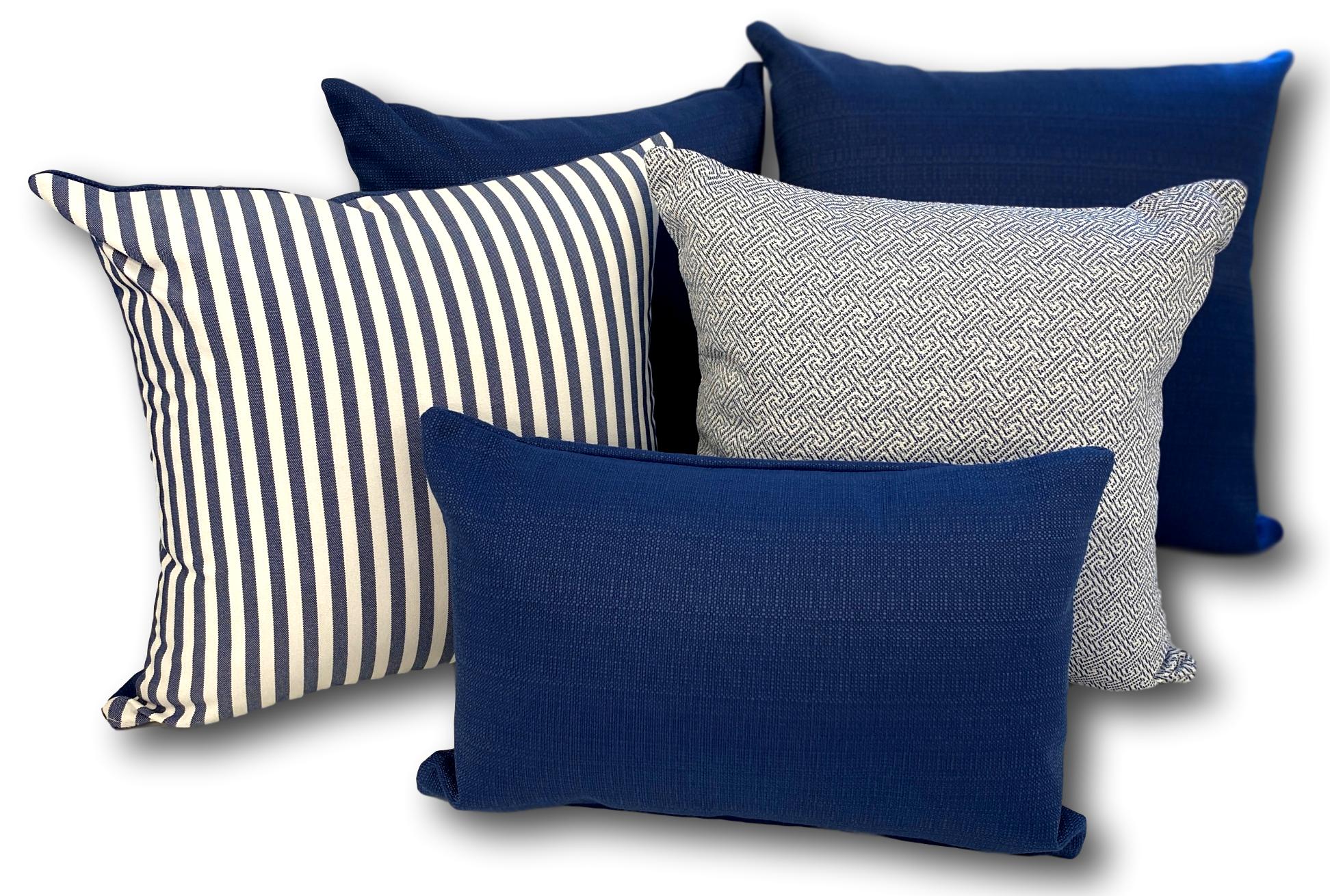 Cairns in Marine - Tropique Cushions