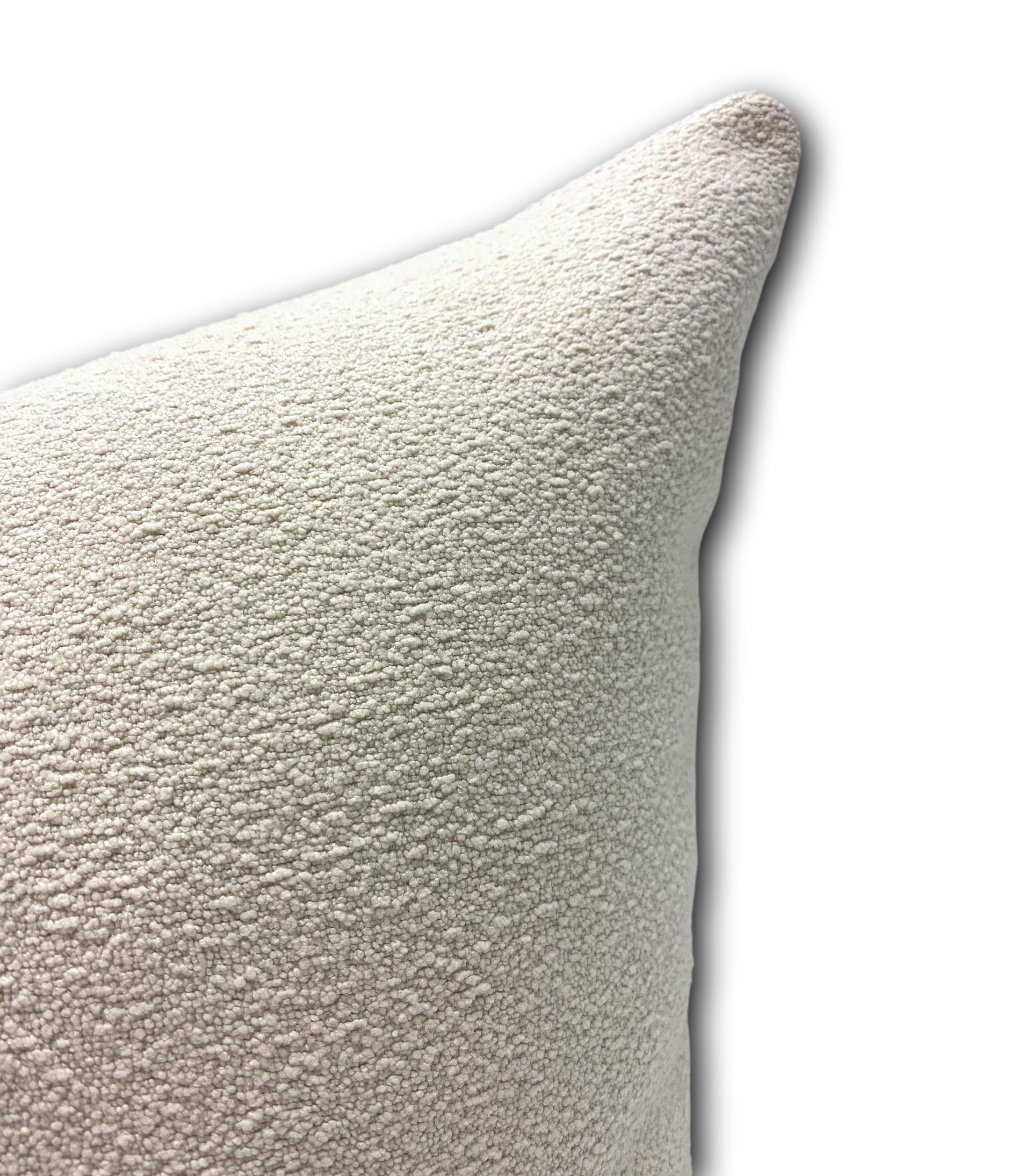 Boucle Luxe in White