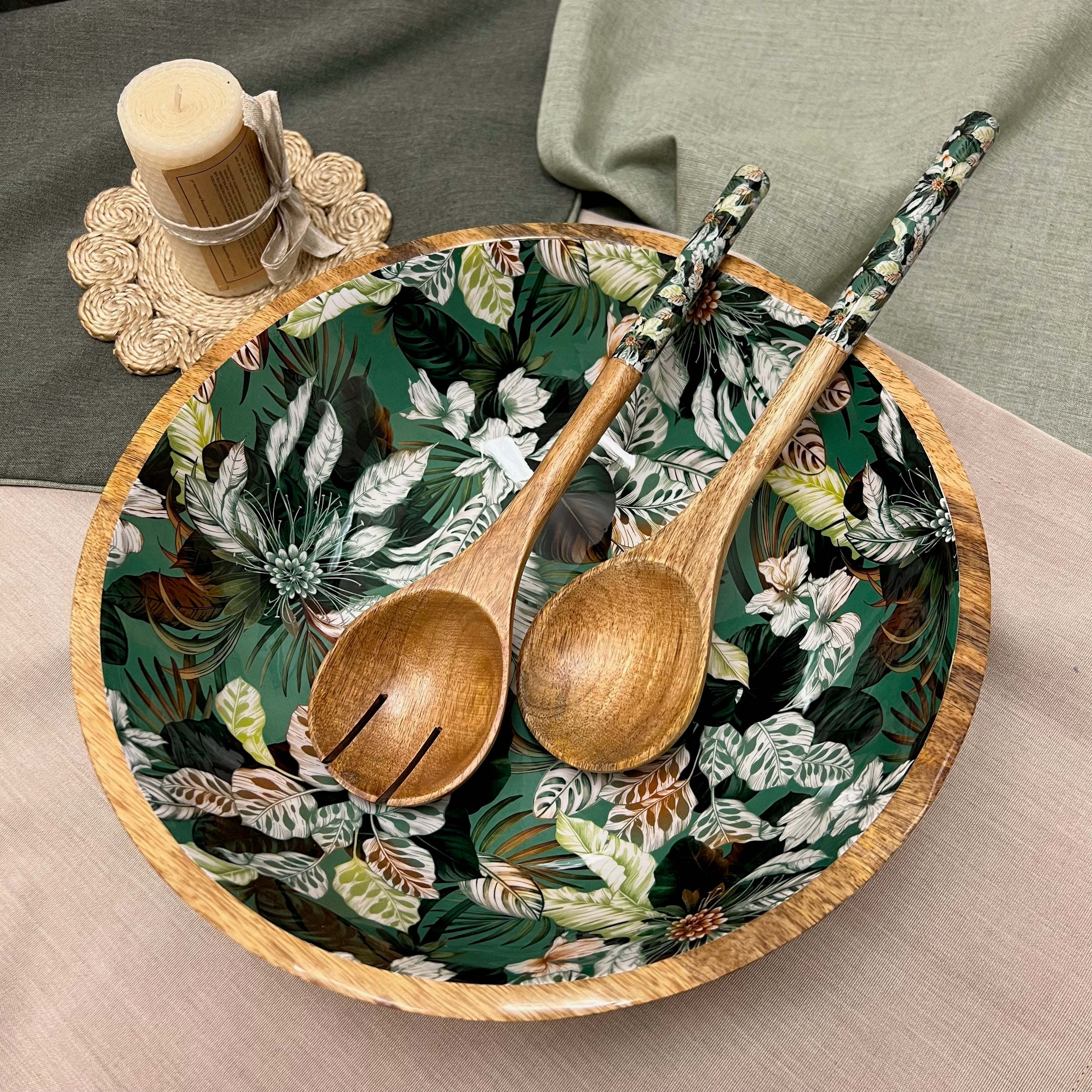 Mango Wood Serving set in Emerald Green