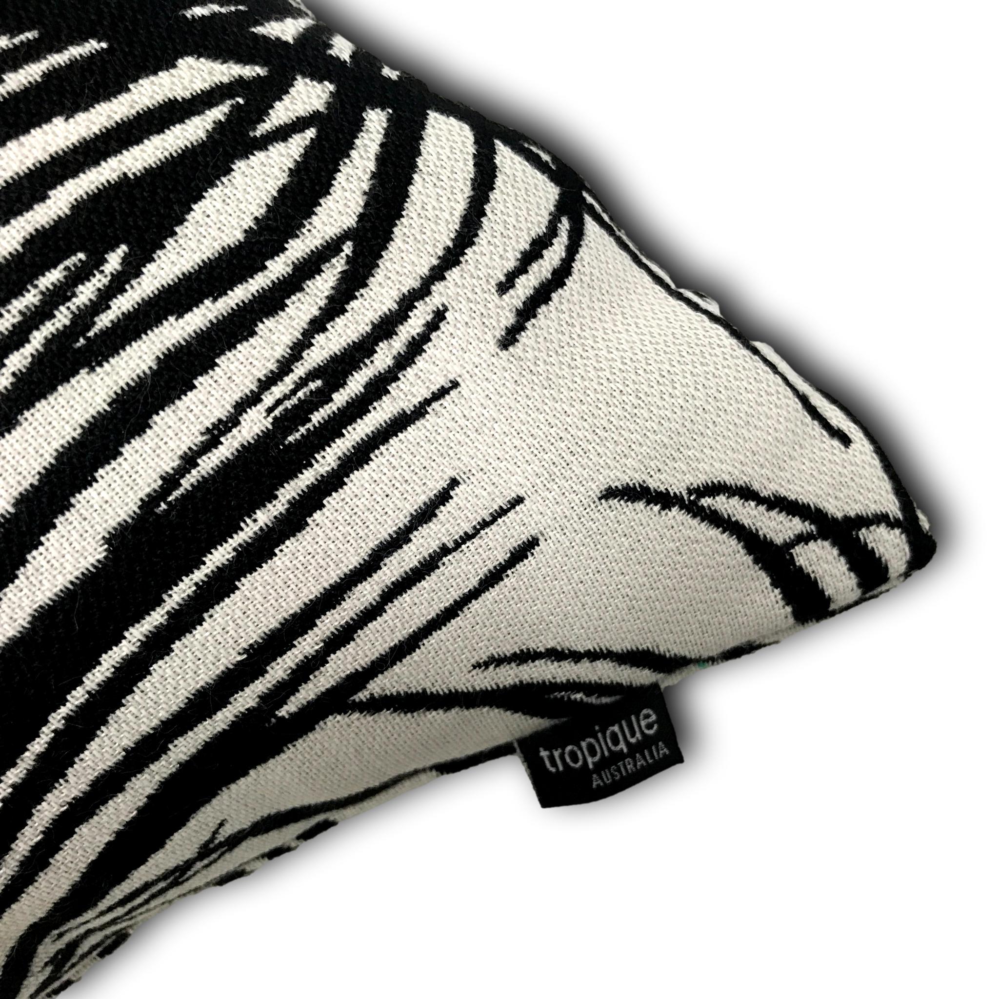 Sunbrella Tropical Leaf Ink