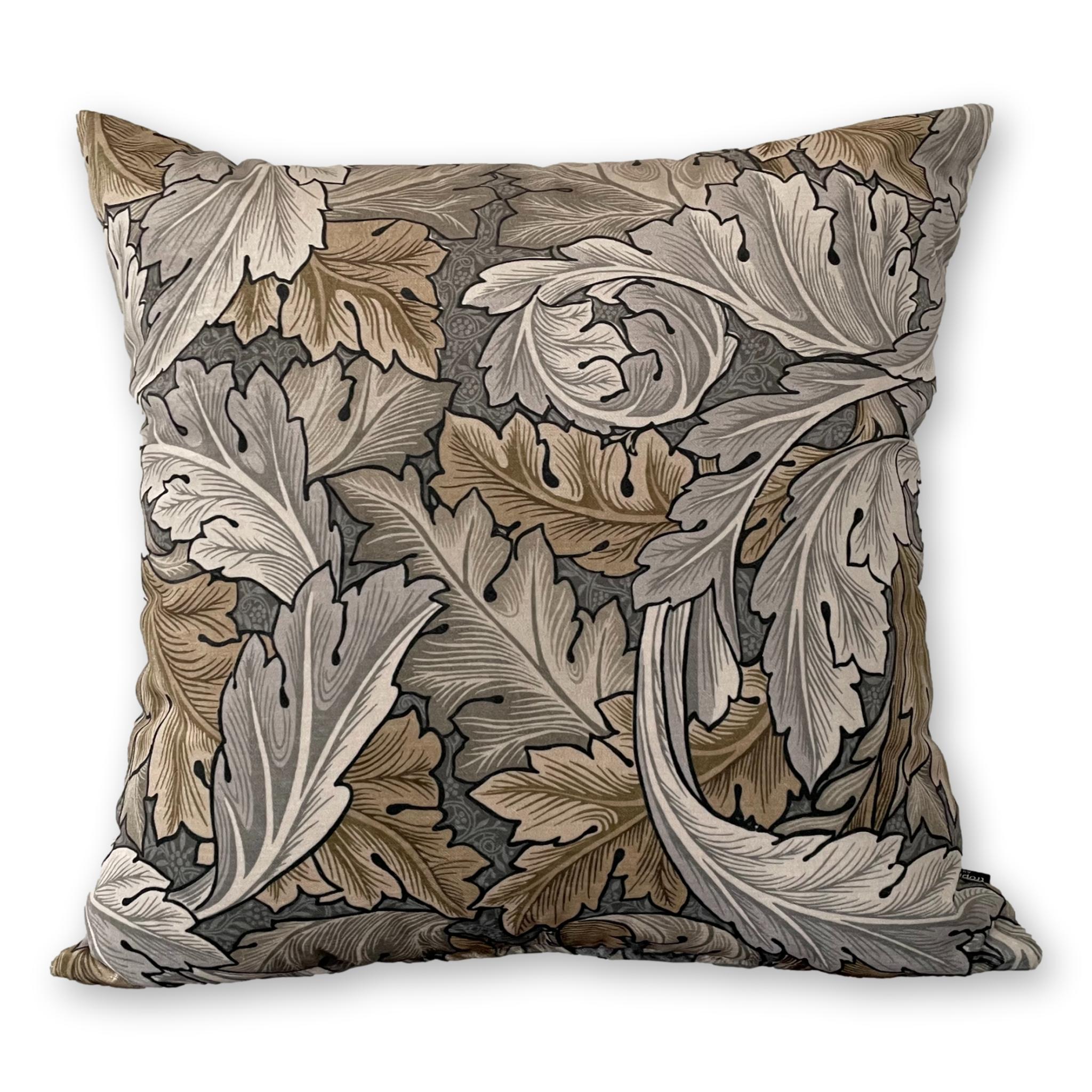 Acanthus Velvet in Chalk
