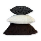 Stippled Triangle in Classic Black
