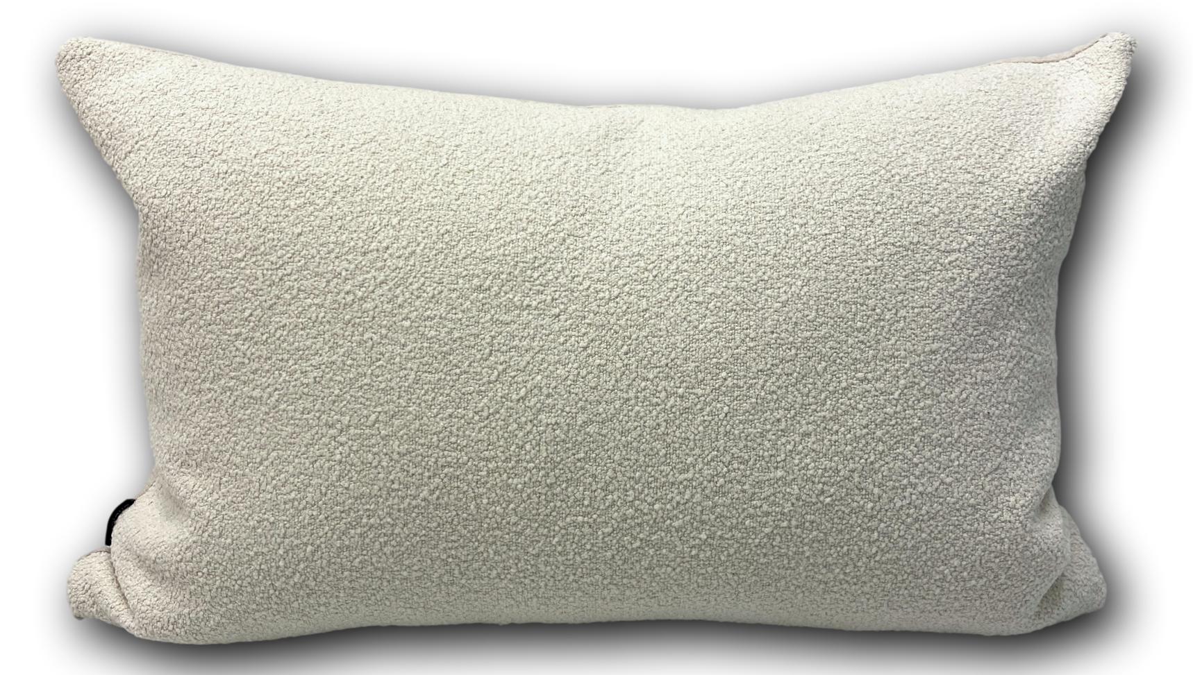 Boucle in White