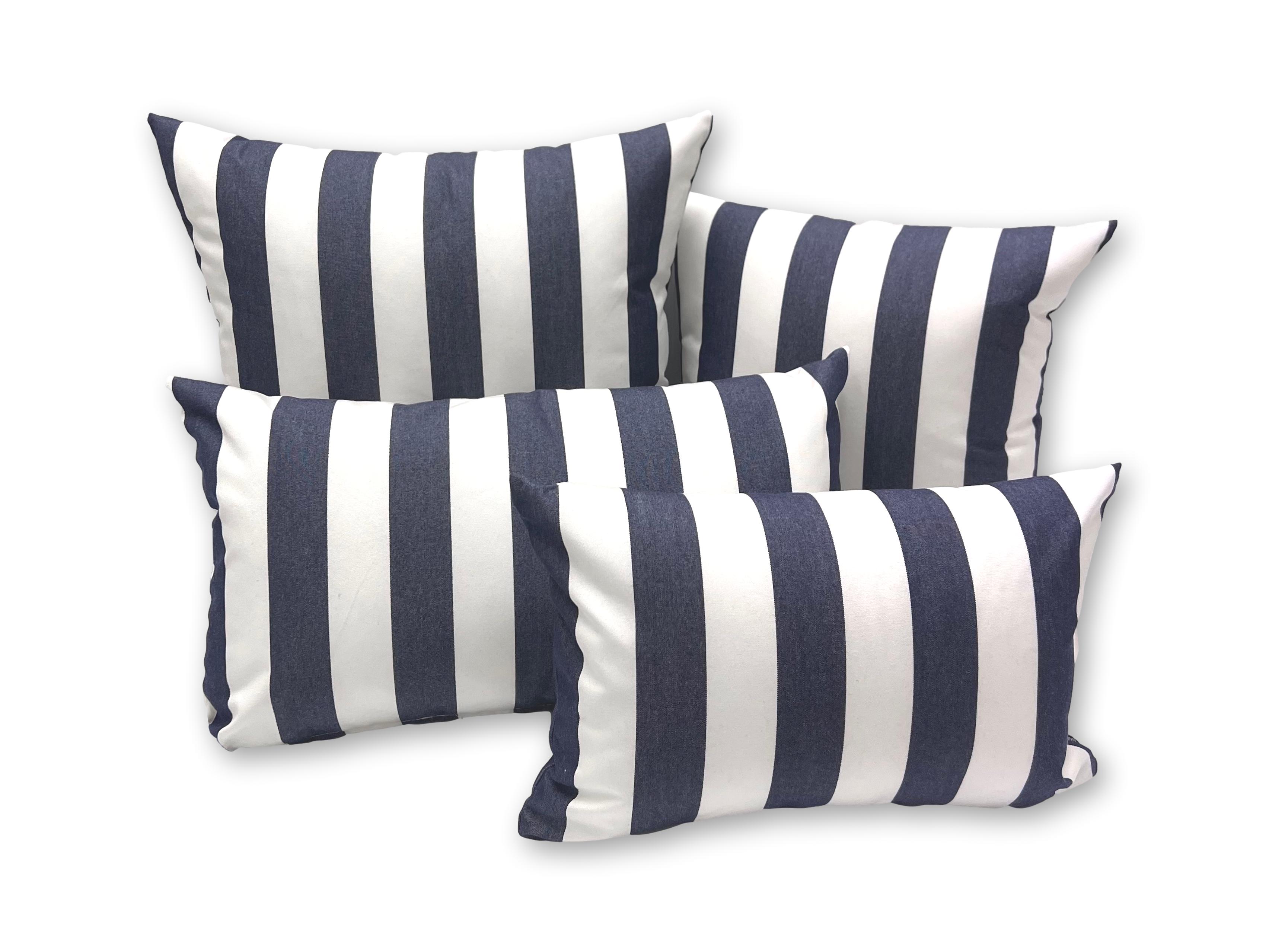 Sunbrella Yacht Stripe in Navy