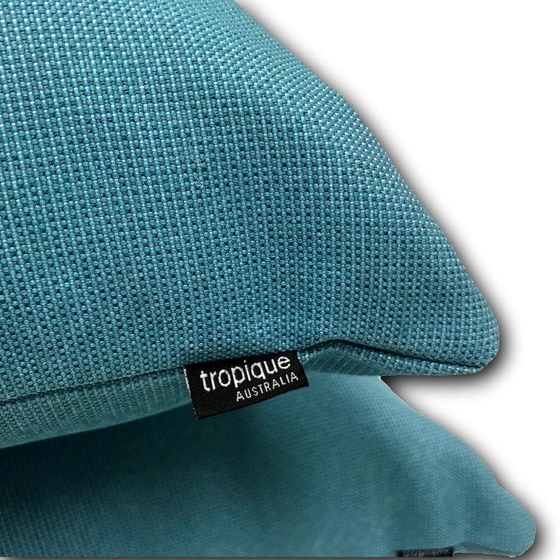 Camping in Aqua