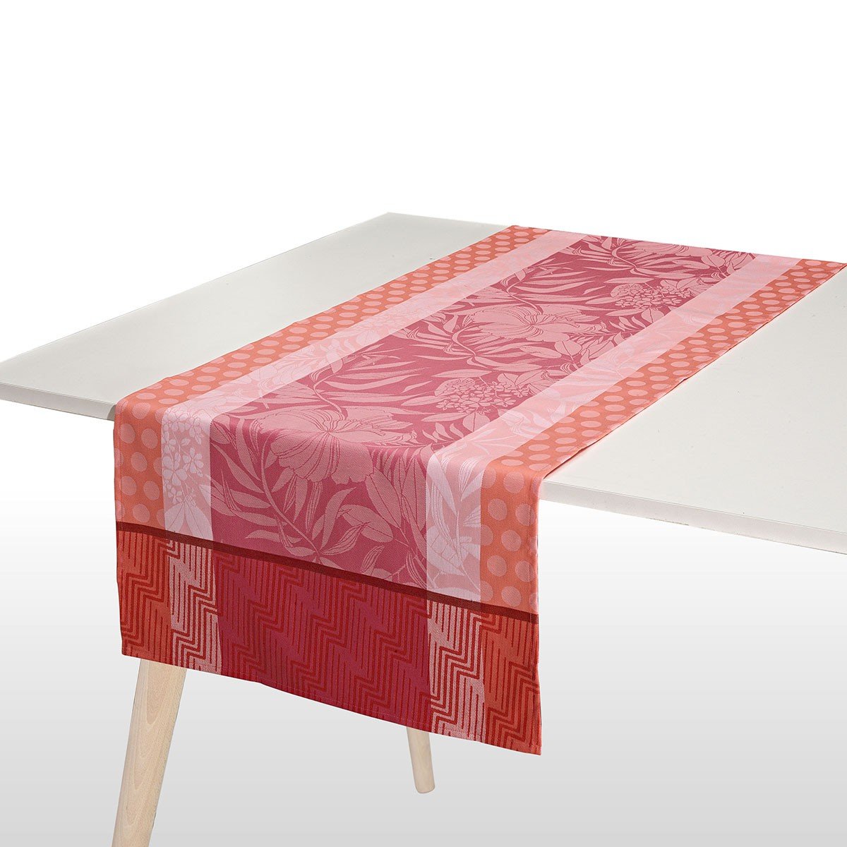 Le Jacquard Français Urbaine Runner Blush